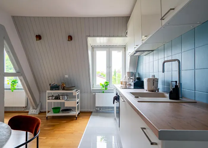 Santorini Ii - & By Lion